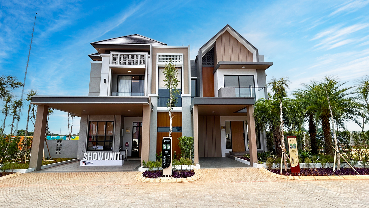 Clubhouse Emory — Swimming Pool